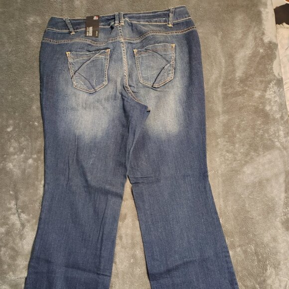 Lane Bryant Distinctly Boot Dark Wash Jeans Size 16 - Picture 3 of 9